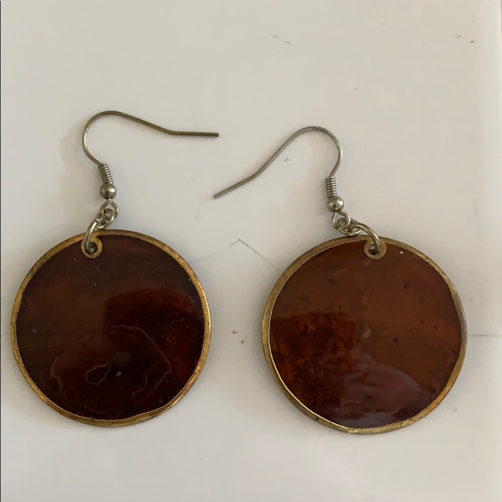 Brown round earrings